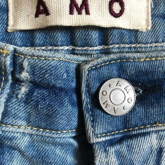 AMO Babe Sweet Cheeks Light Wash Blue Jeans Size 26 - Picture 4 of 9